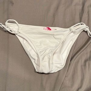 Victoria’s Secret white bikini bottoms small